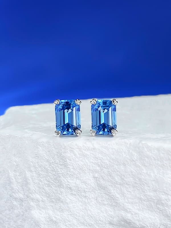 925 Sterling Silver AAA Amazing Crystals Geometric Statement Stud Earring in solid 925 sterling silver