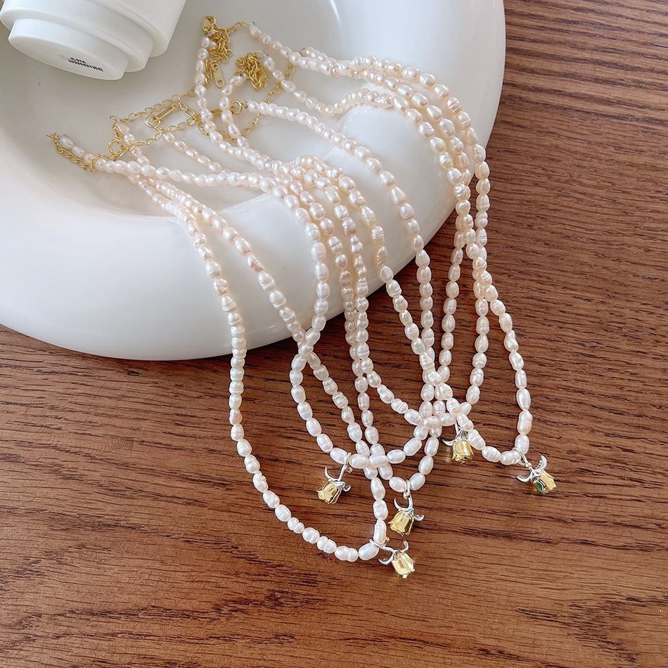 Elegant Natural Pearls Necklace