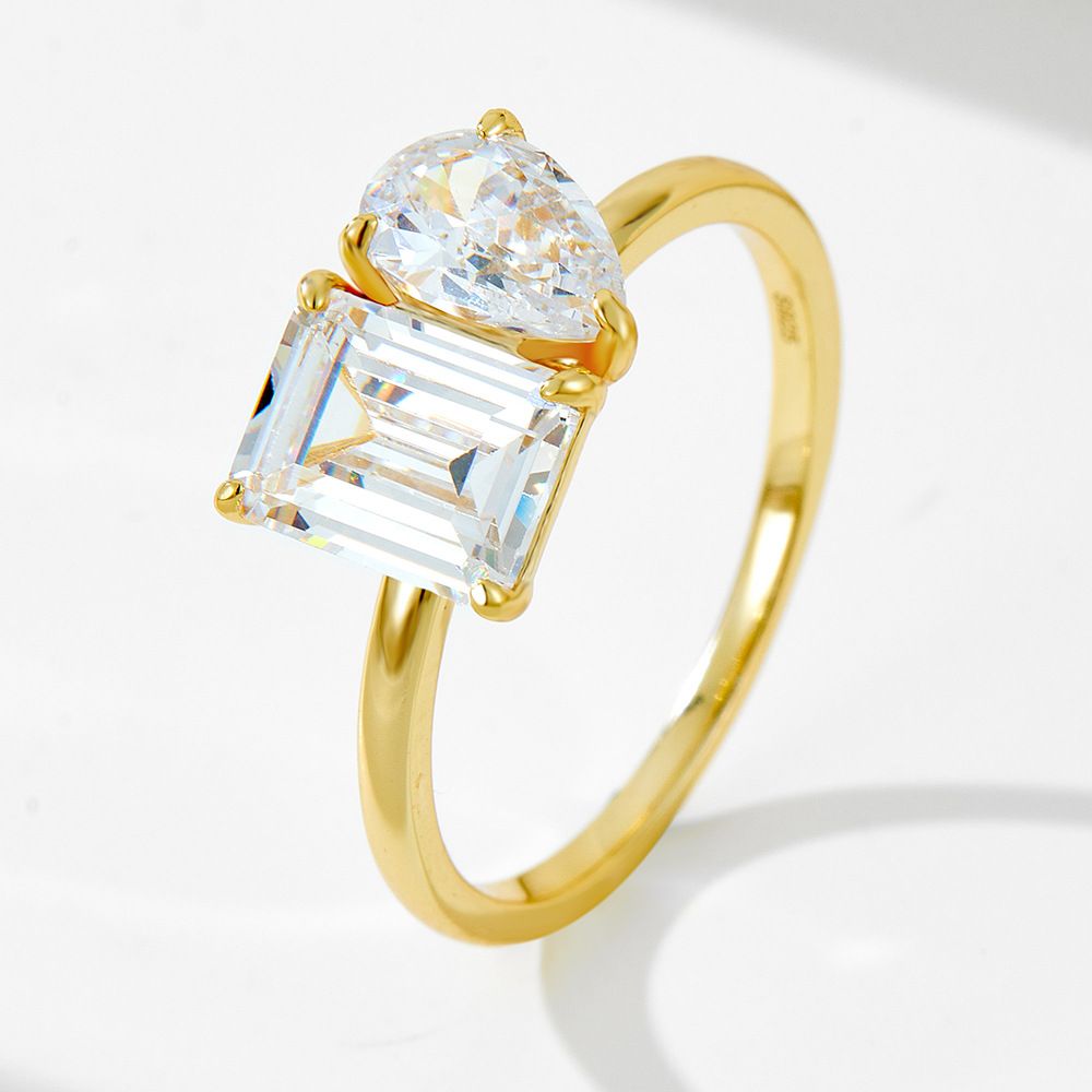 Elegant Geometric Design Ring