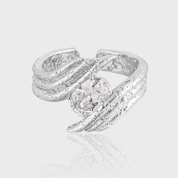 Round Hand Embrace Ring