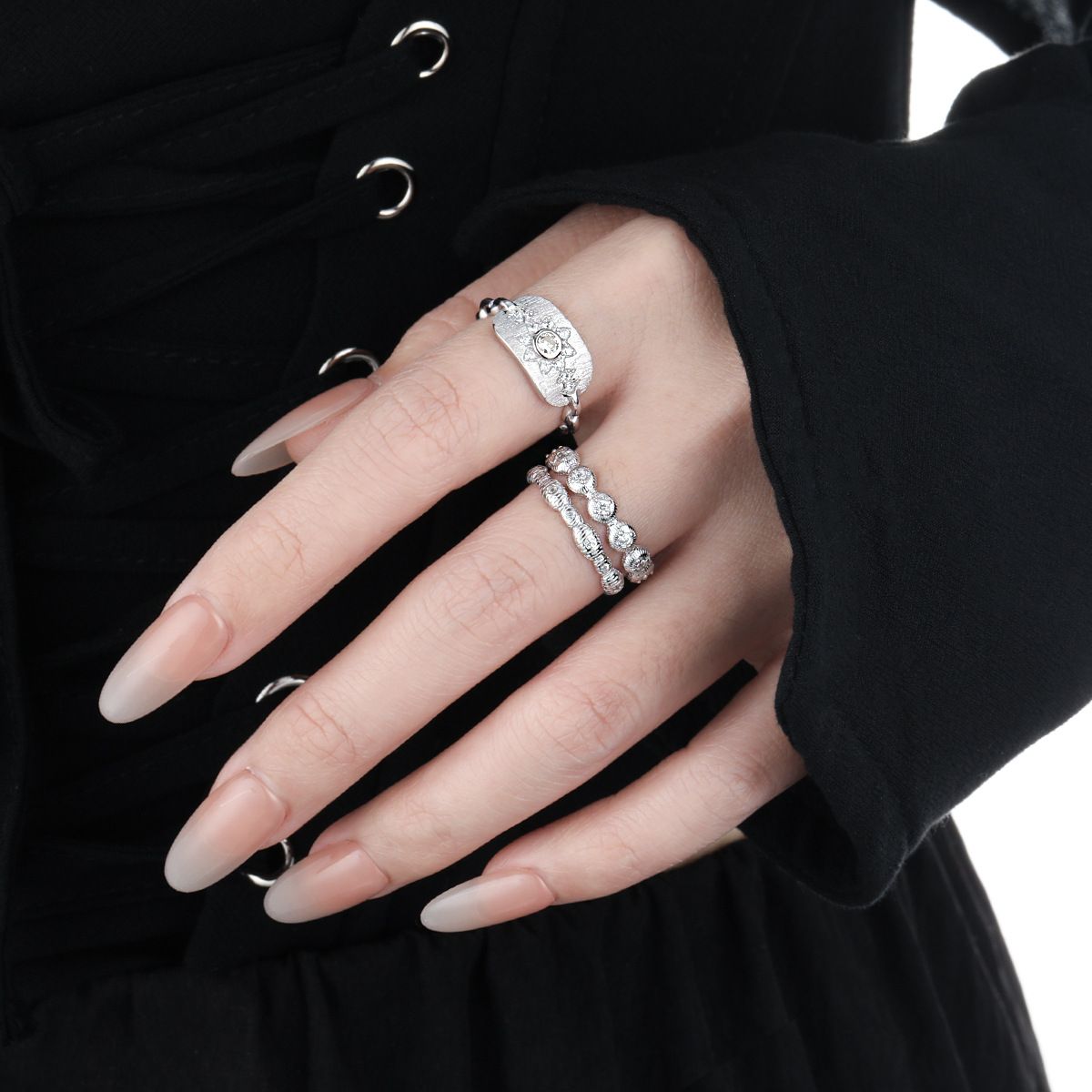 Round Bubbles Ring