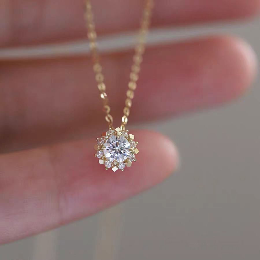 Beautiful Shining Sunflowers Necklace