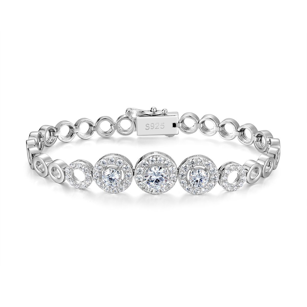 Mossanite Openwork Circle Bracelet