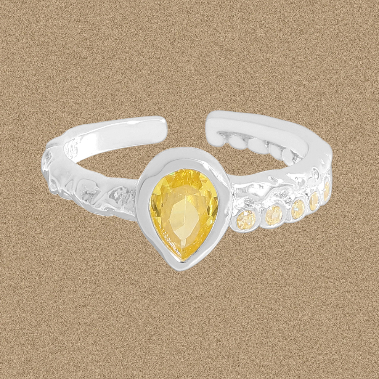 Elegant Waterdrop Ring