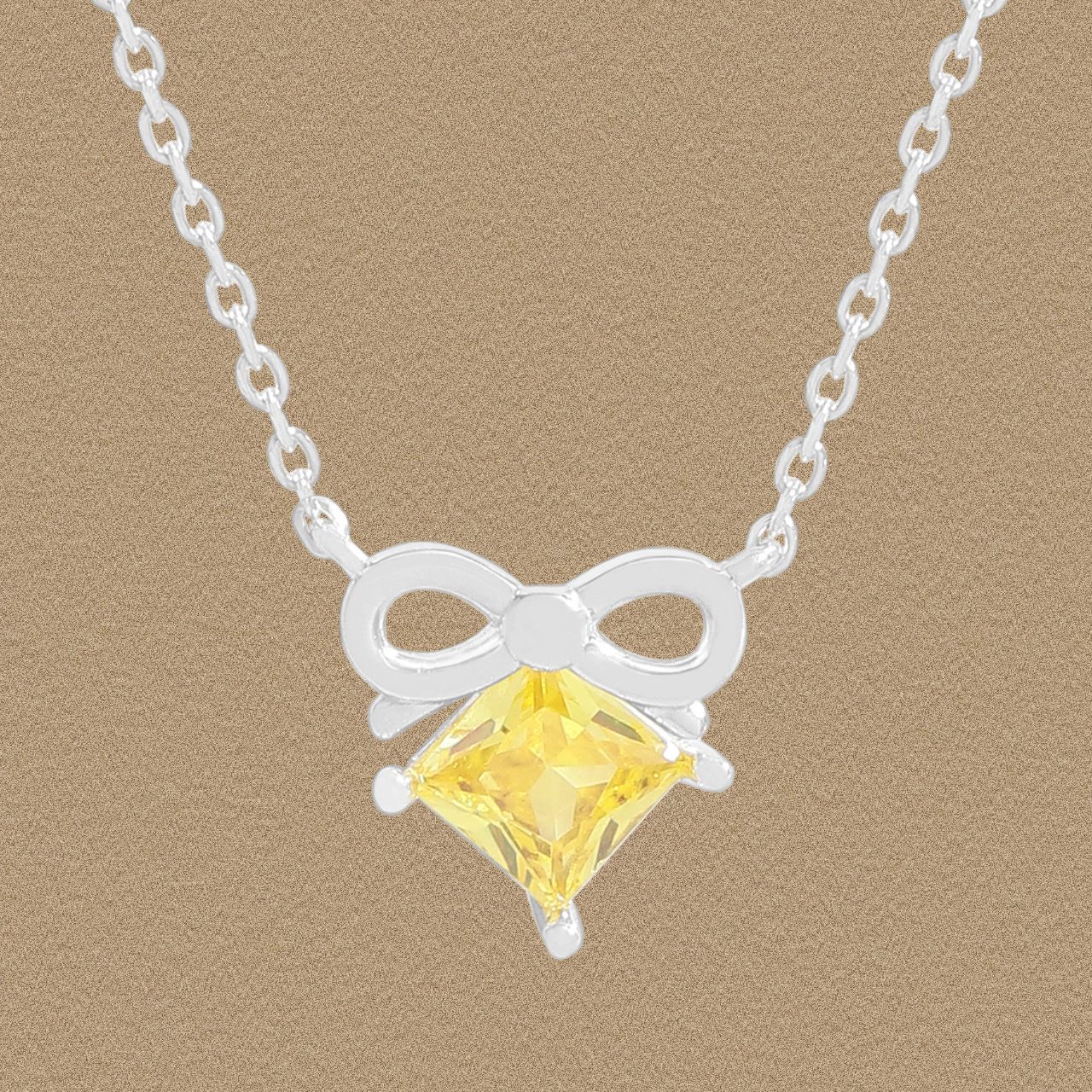 Bow Necklace