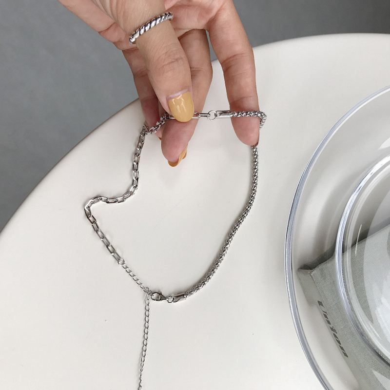 Asymmetry Hollow Chain Necklace