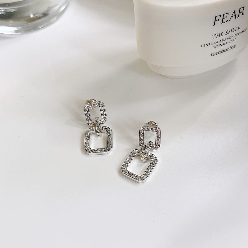 Elegant Hollow Geometry Earrings