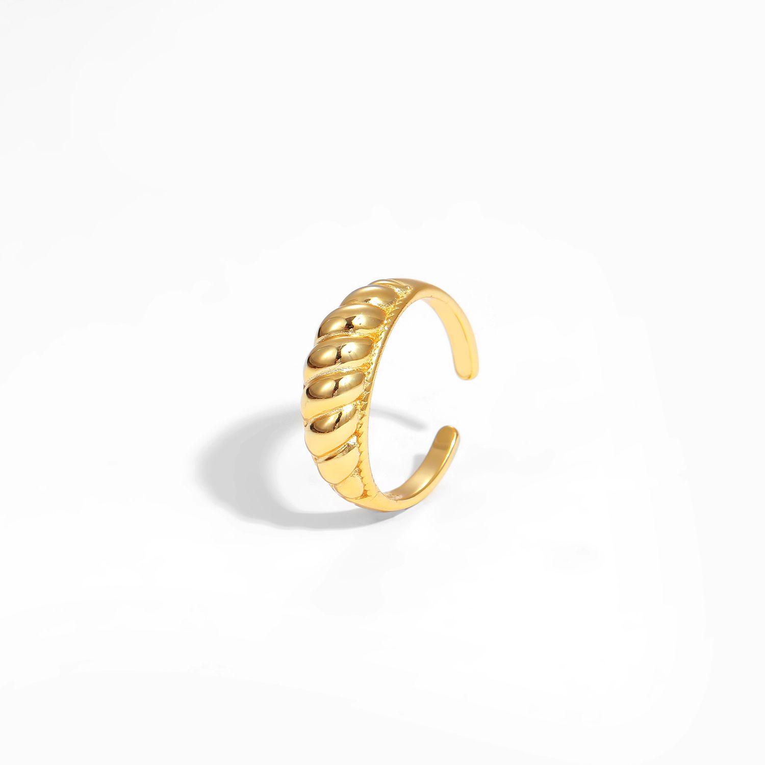 Simple Twisted Croissant Ring