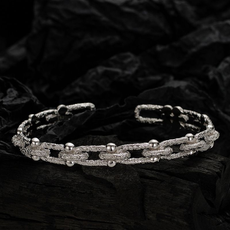 Irregular Pattern Curb Bracelet