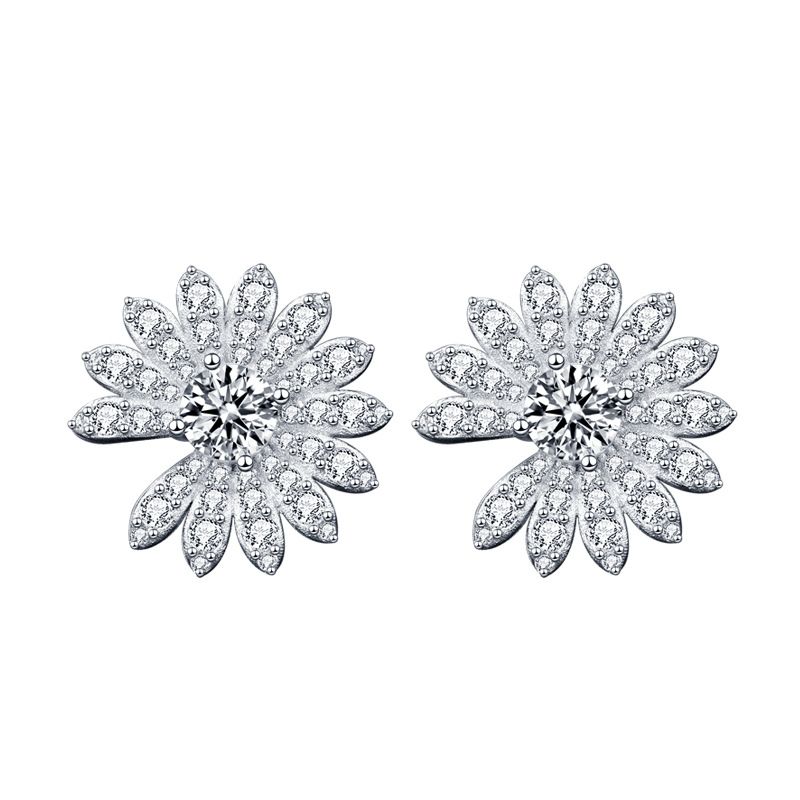 Daisy Stud Earrings