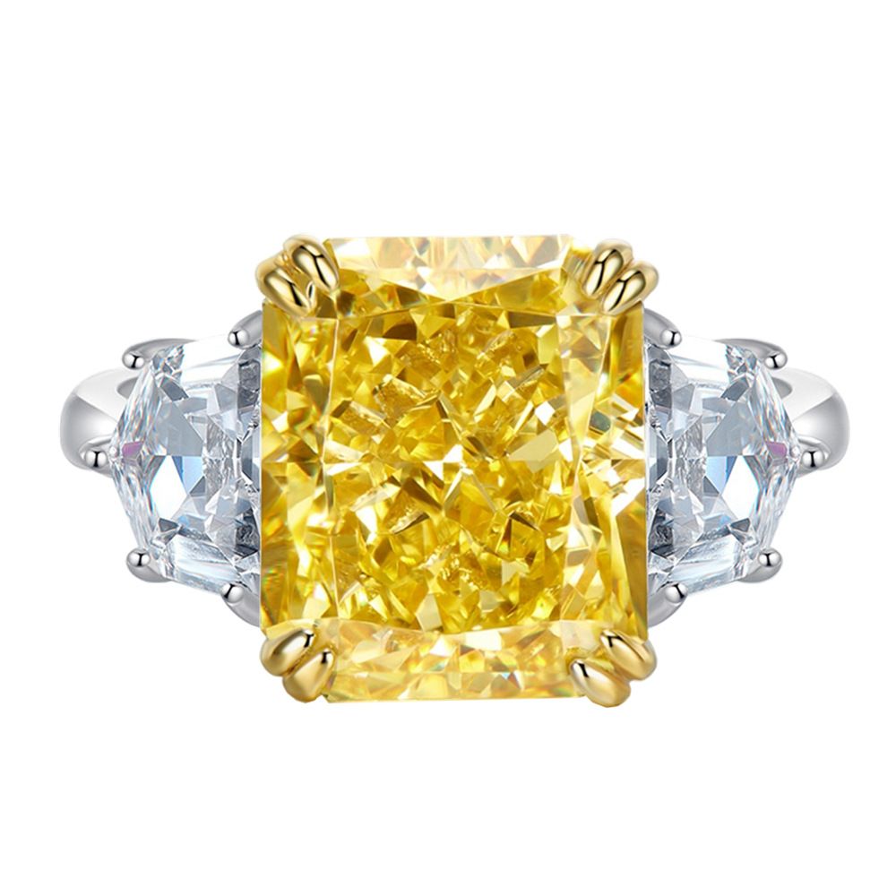 Party Emerald Created Ring · 13ct