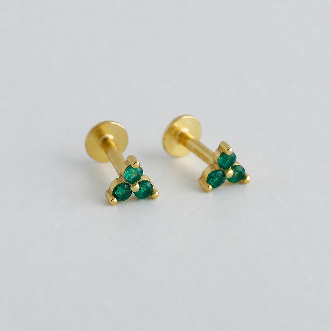 Geometric Triangle-Shaped Amazing Crystals Flat Bottom 925 Sterling Silver Stud Earrings view 4