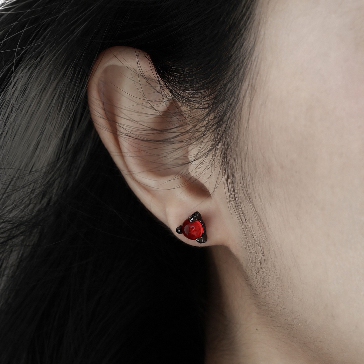Red Round Glass Stone 925 Sterling Silver Miniature Elegant and Stylish Dragon Claw Stud Earrings view 3
