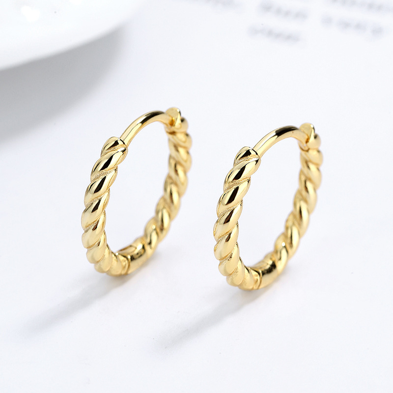 Pure Metal Twisted C Shape Hoop Earrings S925 Sterling Silver Minimalist Rope Texture Wave Design Earrings view 2