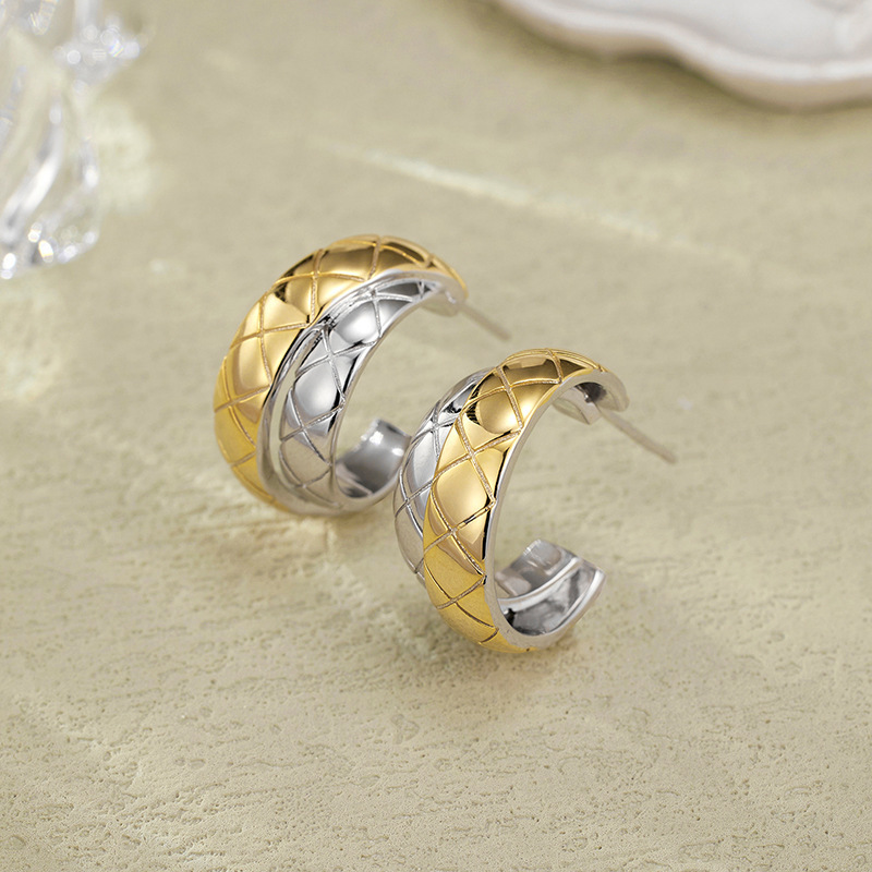 Geometric 925 Sterling Silver Diamond Lattice Pattern Modern Two-Tone Sculptural Hoop Earrings view 3