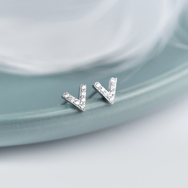925 Sterling Silver Simple Geometric Mini Letter V Amazing Crystals Stud Earrings view 2