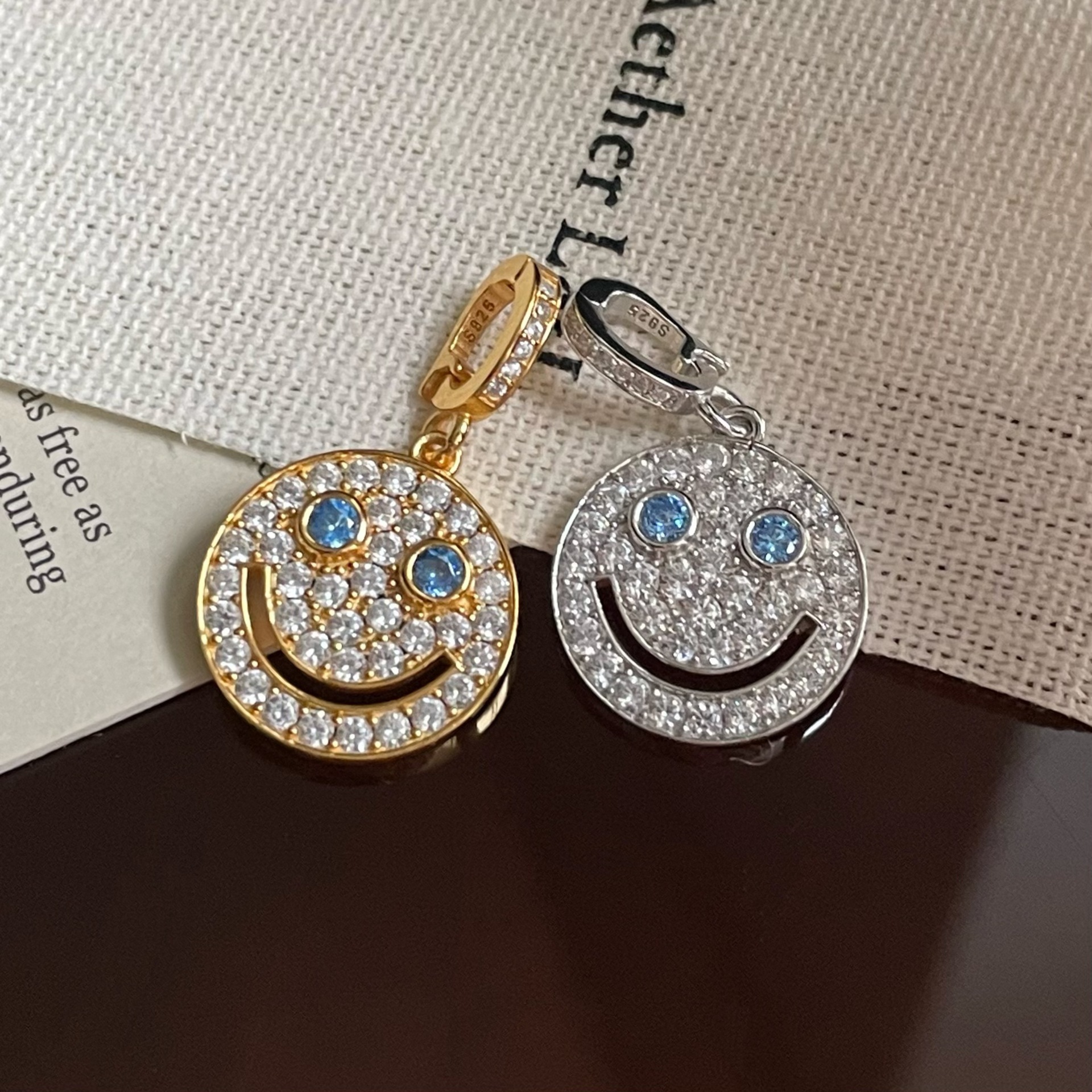 925 Sterling Silver Blue Smiley-Face Zirconia Round Elegant and Sweet Necklace Pendant view 2
