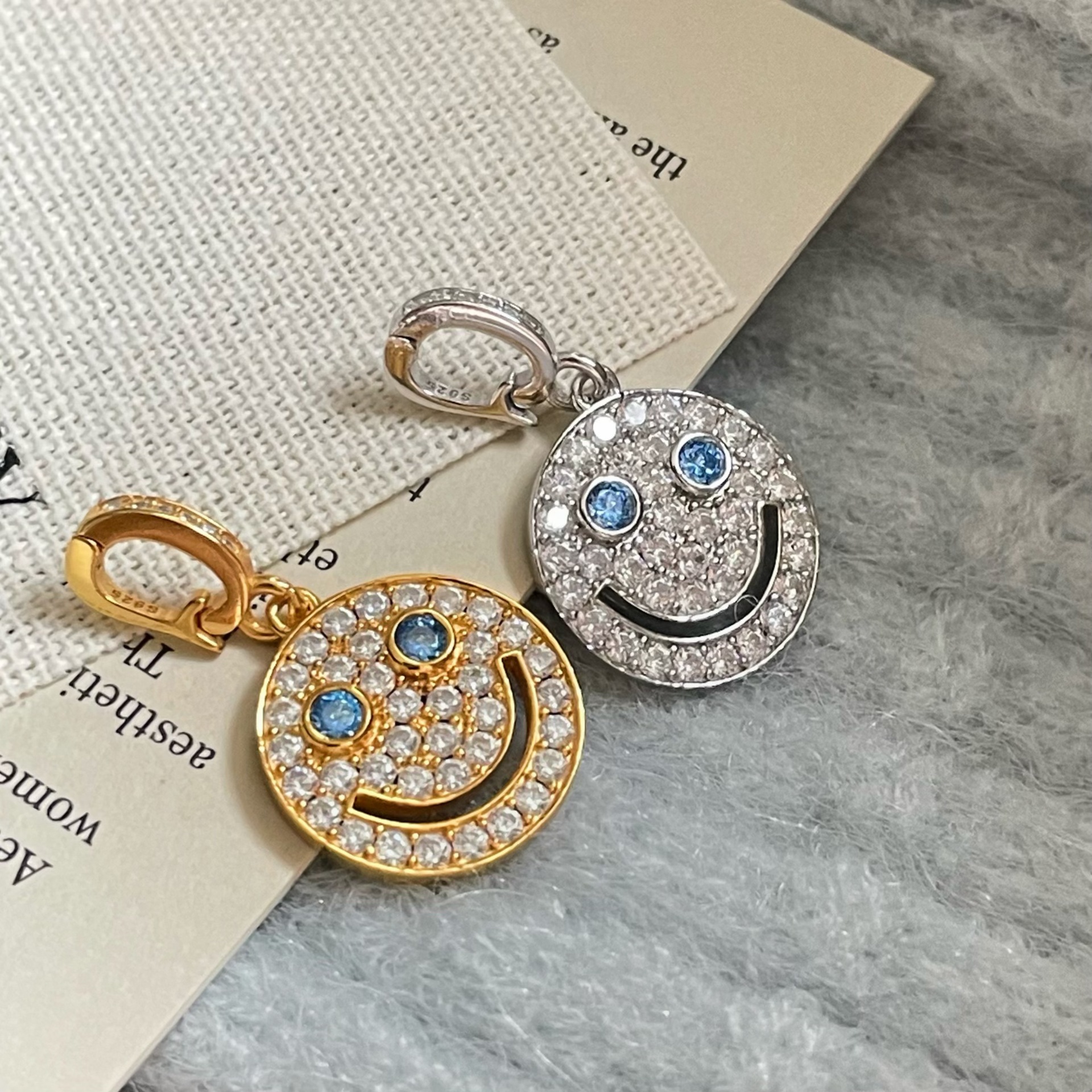 925 Sterling Silver Blue Smiley-Face Zirconia Round Elegant and Sweet Necklace Pendant view 3