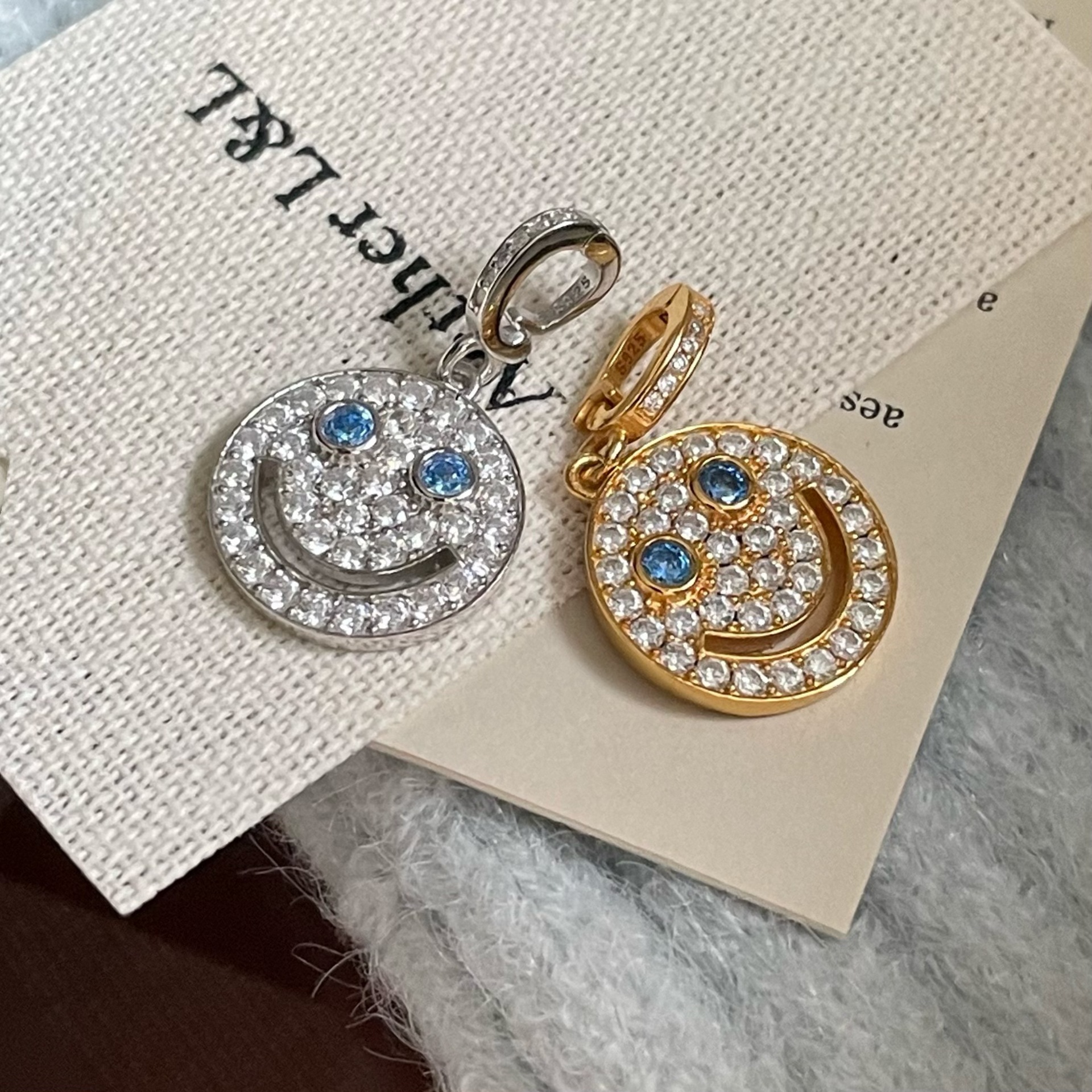 925 Sterling Silver Blue Smiley-Face Zirconia Round Elegant and Sweet Necklace Pendant view 6