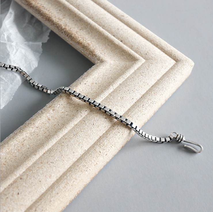 Hook Clasp And Rectangular Letter Tag Geometric Line Design Vintage Minimalist Fashion Jewelry925 Sterling Silver Box Chain Bracelet view 3