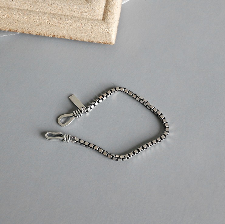 Hook Clasp And Rectangular Letter Tag Geometric Line Design Vintage Minimalist Fashion Jewelry925 Sterling Silver Box Chain Bracelet view 5