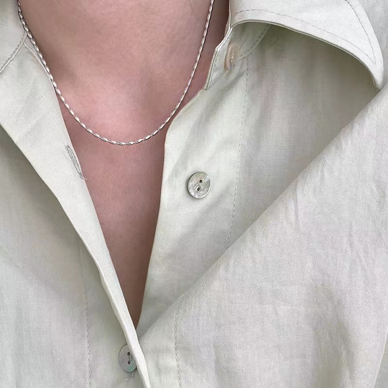 Polished Modern Olive Silver 925 Sterling Silver Minimalist Adjustable Collarbone Bead Chain Necklace view 2