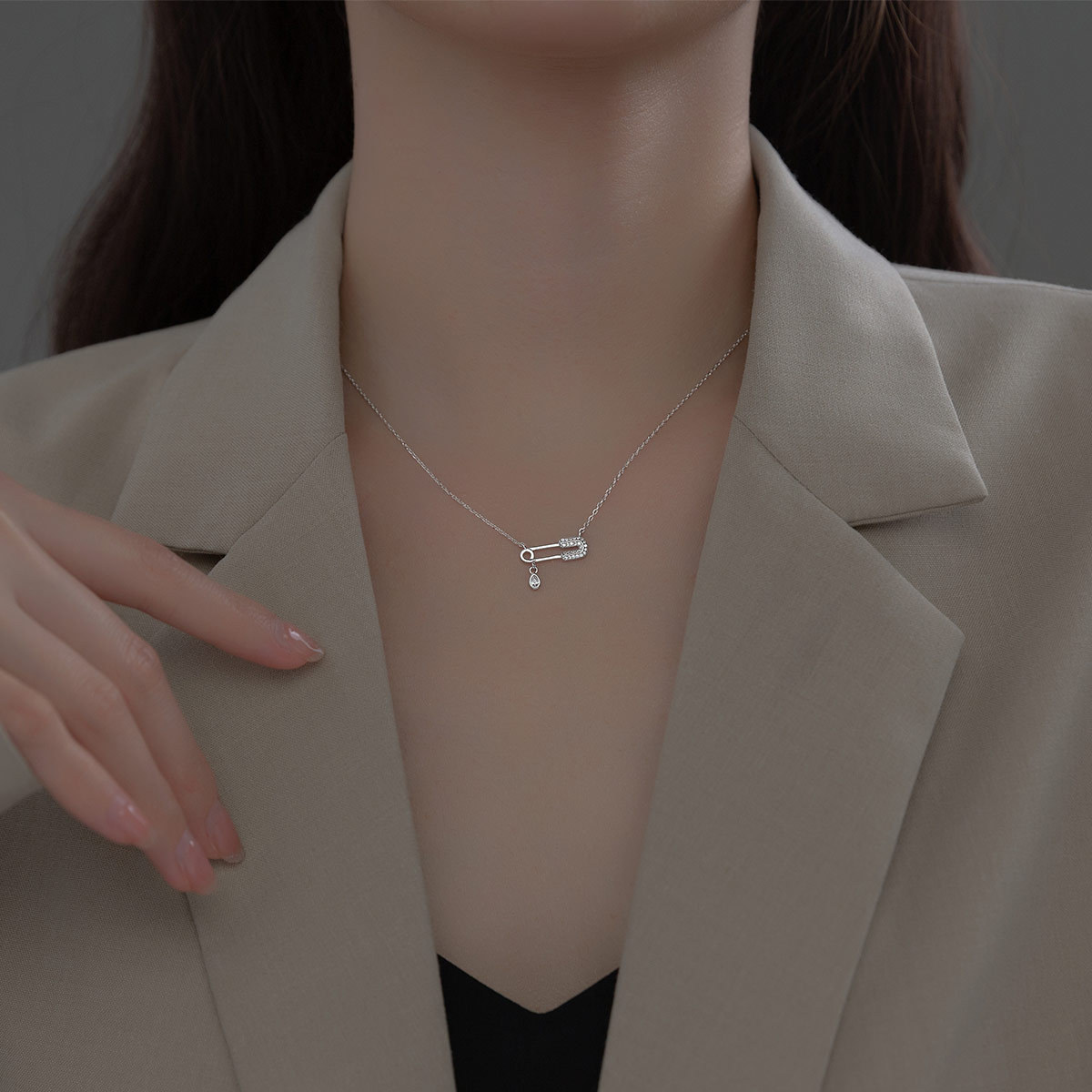 Amazing Crystals Safety Pin Drop Pendant S925 Sterling Silver Minimalist Geometric Chain Necklace