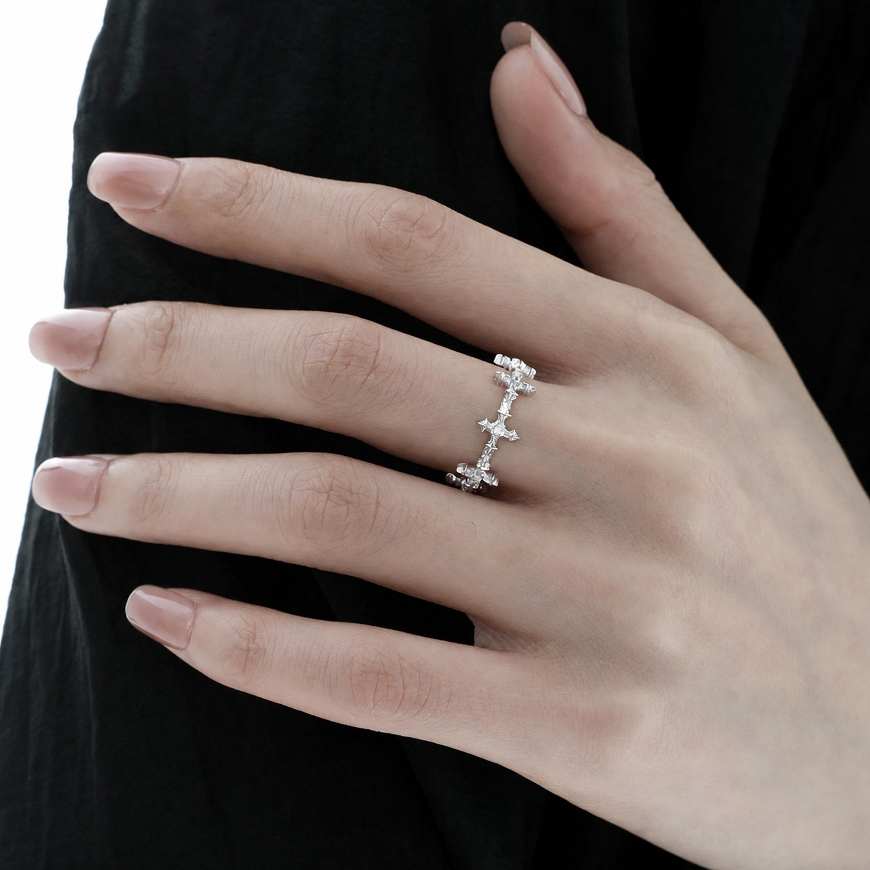 Amazing Crystals Four-Pointed Star Cross Openwork Minimalist Cool Style S925 Sterling Silver Adjustable Ring view 3