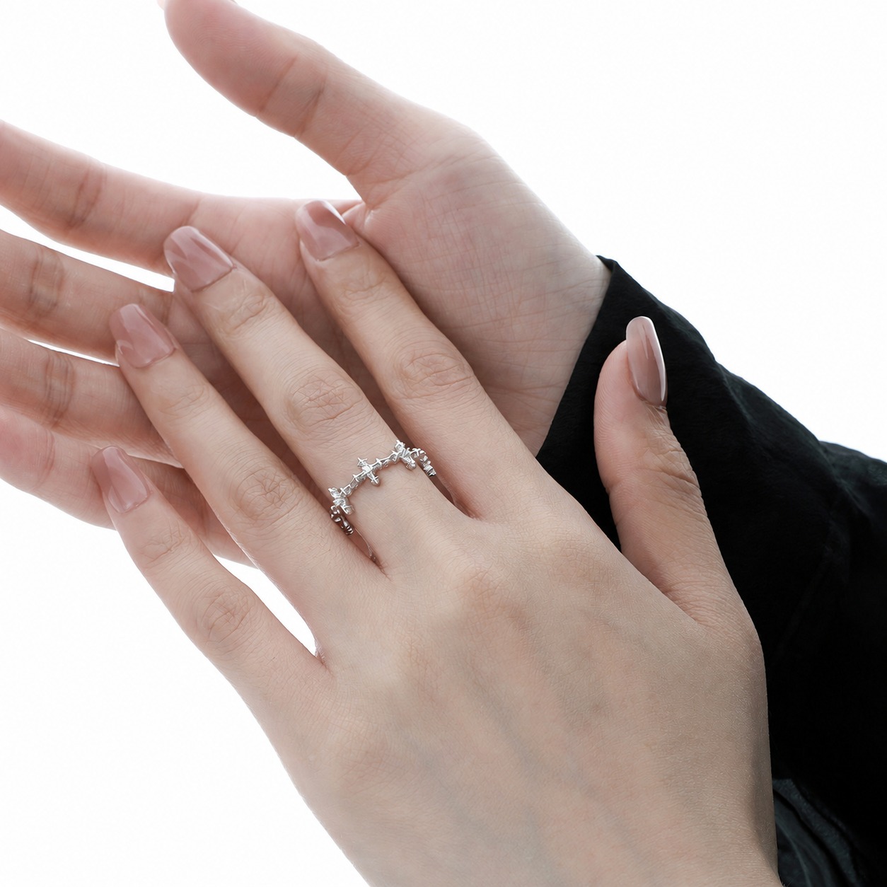 Amazing Crystals Four-Pointed Star Cross Openwork Minimalist Cool Style S925 Sterling Silver Adjustable Ring view 5