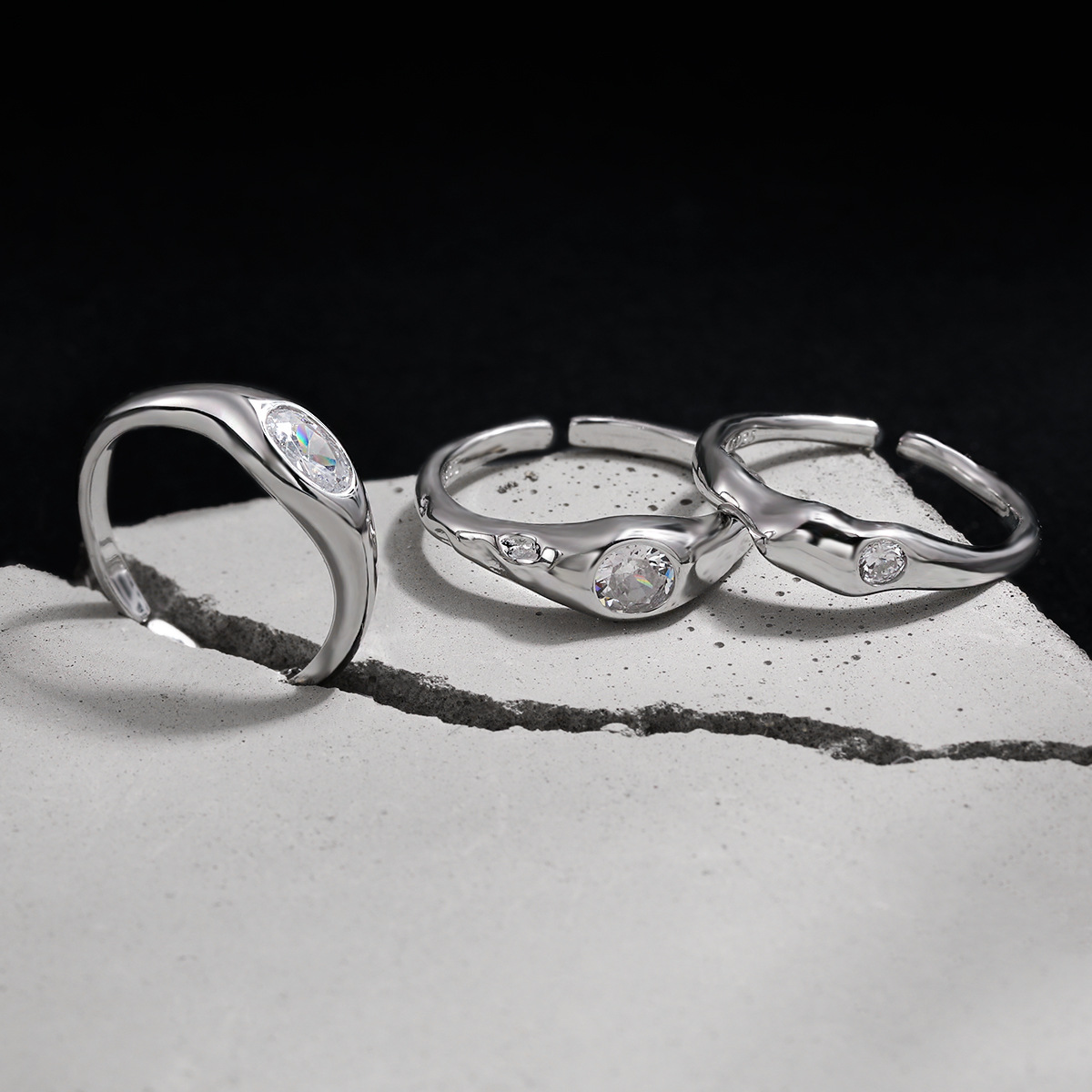 Amazing Crystals Geometric Oval and Round Setting 925 Sterling Silver Adjustable Open Band Minimalist Wavy Ring view 2