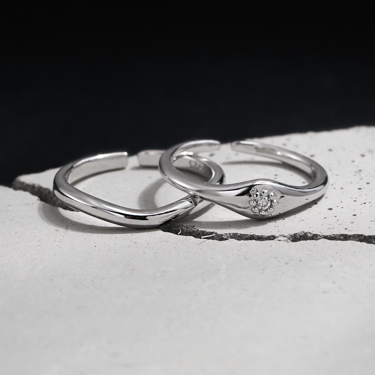 Minimalist Modern Geometric Wave 925 Sterling Silver Ring with Amazing Crystals Adjustable Ring view 2