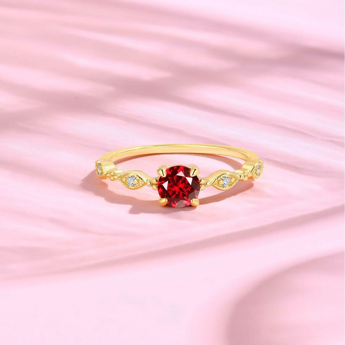 Elegant Red Garnet Gemstone 925 Sterling Silver Gold Plated Beautiful Fashion Ring